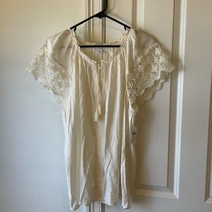 NWT Cream Old Navy Peasant Blouse with Lace